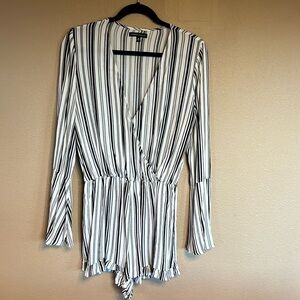 Kendall & Kylie long sleeve romper Size M